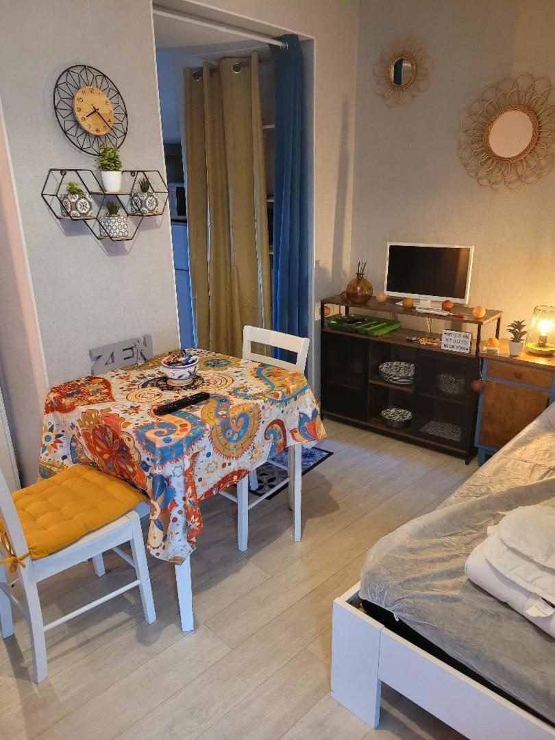 Appartement Studio Bourbon à La Roche-Posay Extérieur photo